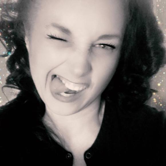 Meet your Posher, Jacqueline - Picture 1 of 1